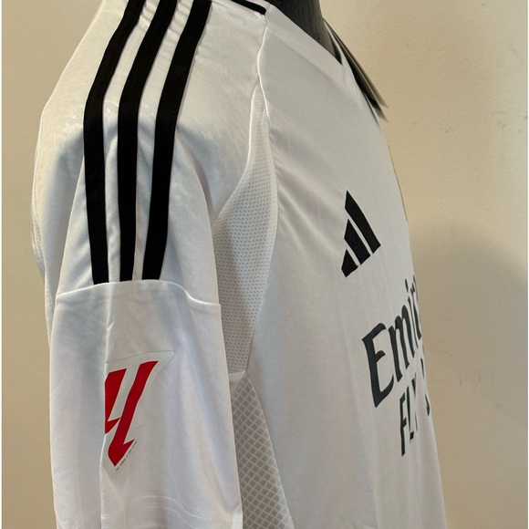 Real Madrid Kylian Mbappe Jersey # 9 , Unisex - Picture 8 of 14